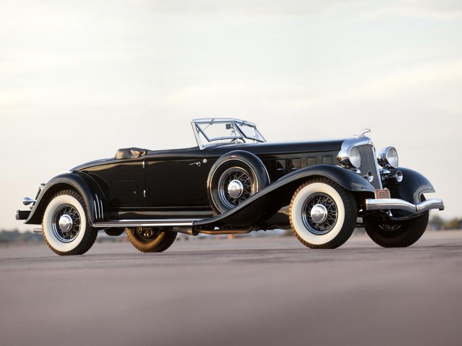  Chrysler Custom Imperial Roadster Convertible by LeBaron 1933 года  (фото 17 из 20)